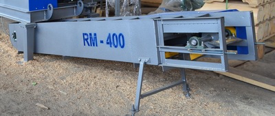      RM-400