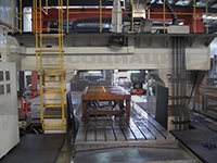 Обрабатывающий центр с ЧПУ для фрезерования и сверления технологических отверстий Beaver 3021 AVLT8 - BH, цельносварная массивная стальная станина