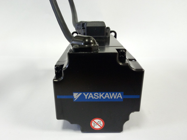  Yaskawa SGM7J-08AFC6S 01013350