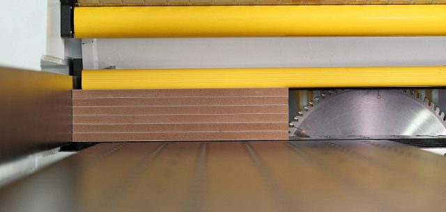 ������� ����� � �������� ��������� Falit WPS933