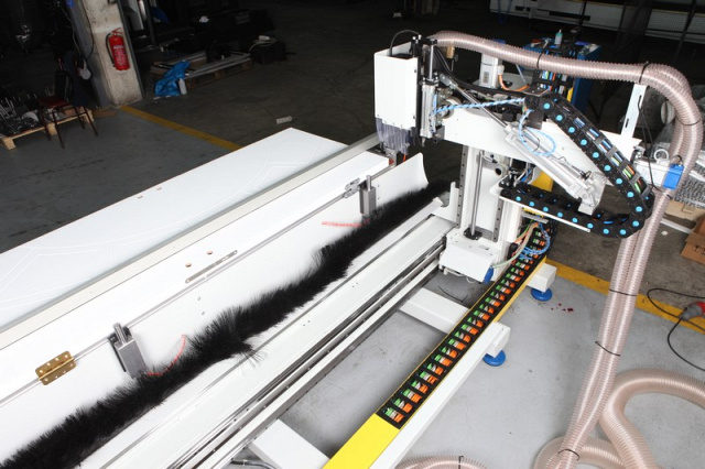       OZGENC MAKINA WD-200 CNC