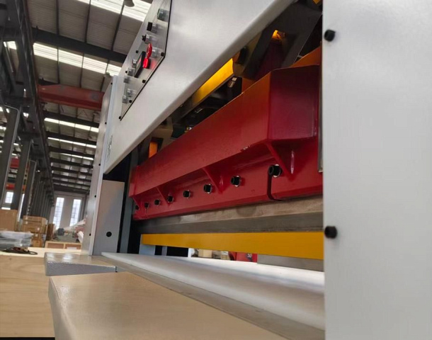 ��������� ��� ����� ����� EcoWood InterCut 3200A / 4000�