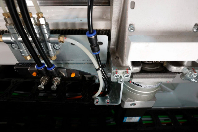 ����������-����������� ����� � ��� Nanxig ND612DCT