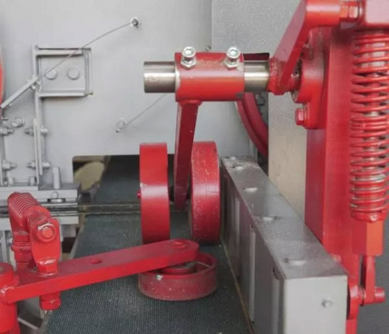 ������ ��������-����������� CHS-101�