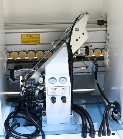 Автоматический кромкооблицовочный станок для наклонной кромки Nanxing NB5XЕ