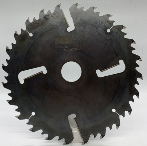  IRONMAC  ,  200