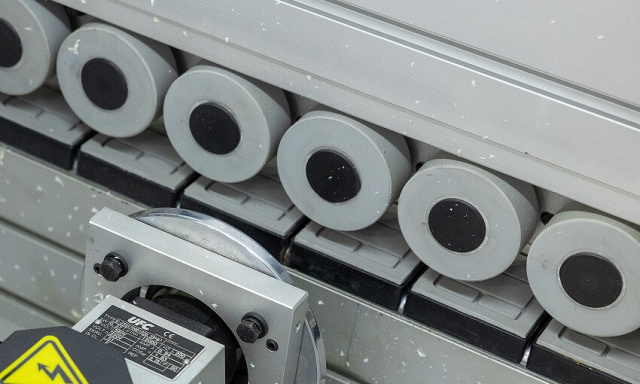 ������������������ ������ Excitech 736 SERVO PRE-PUR M