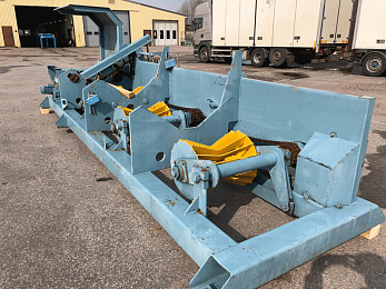      BRUKS RR-700 