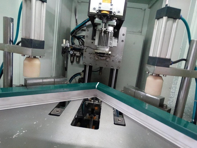     APM Cleaning Machine CNC