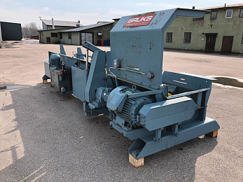      BRUKS RR-700 